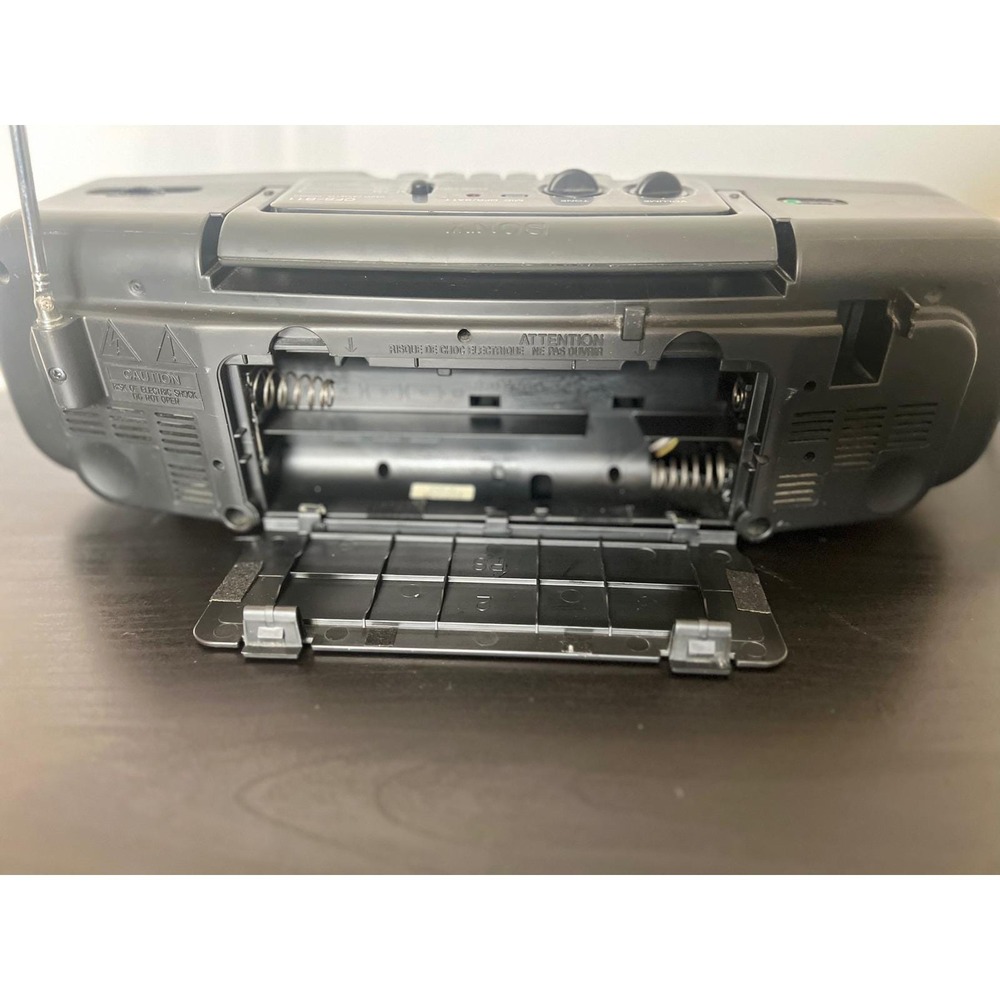 Sony CFS-B11 Boombox Black Radio Cassette AM FM Vintage Portable Audio-Read - Picture 7 of 8